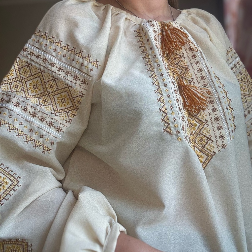 Embroidered Cream Boho Peasant Blouse - Picture 10 of 11